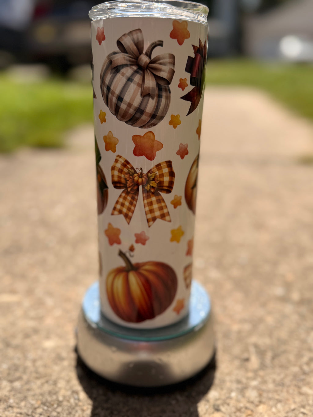 Pumpkins and ribbons